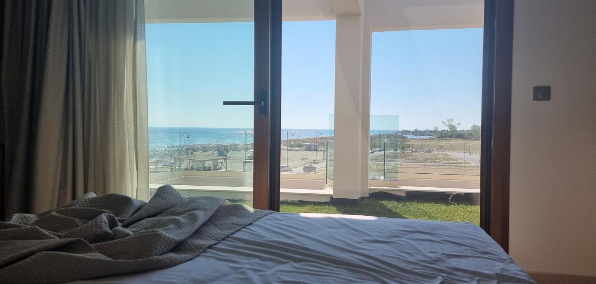 Pantheon Sea View Aparthotel Neoi Poroi Rum bild