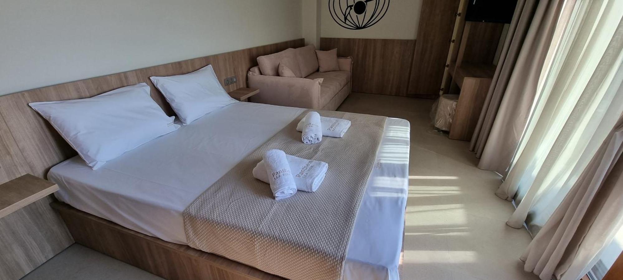 Pantheon Sea View Aparthotel Neoi Poroi Rum bild